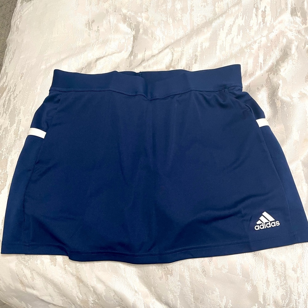 NWT Adidas golf/ tennis skort